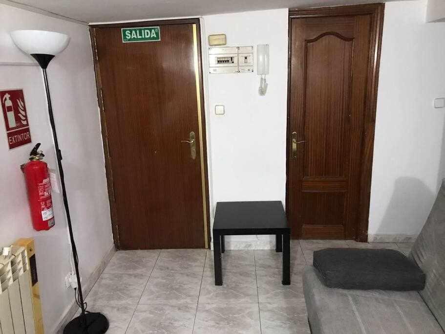Апартаменти Agradable Apartamento En Zona Malasana Мадрид Екстер'єр фото